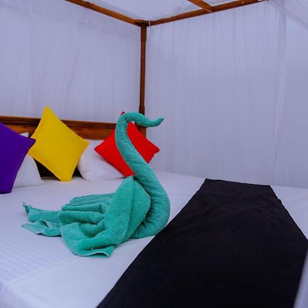 미리사 Sajana Ocean Hill B&B 외부 사진