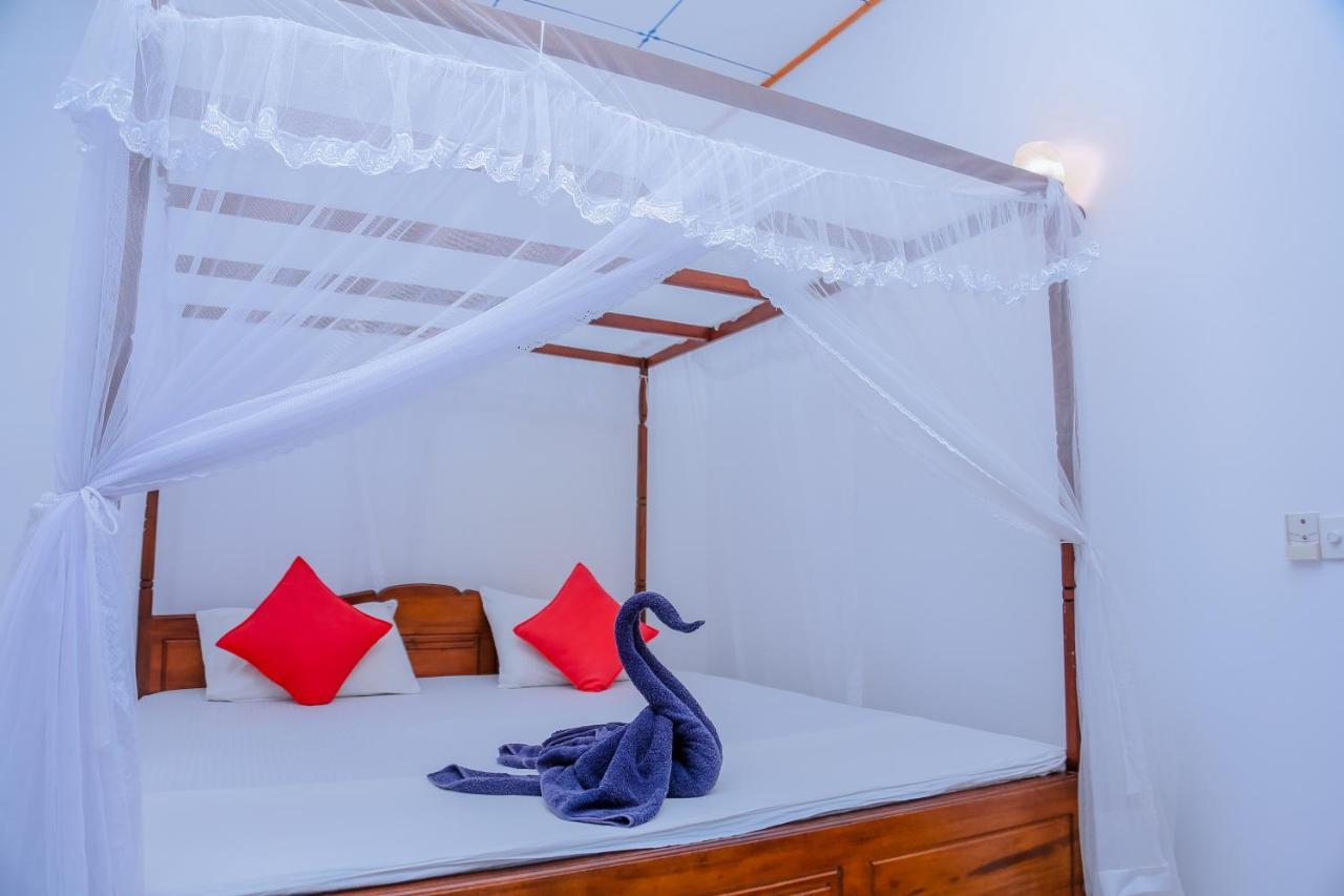 미리사 Sajana Ocean Hill B&B 외부 사진