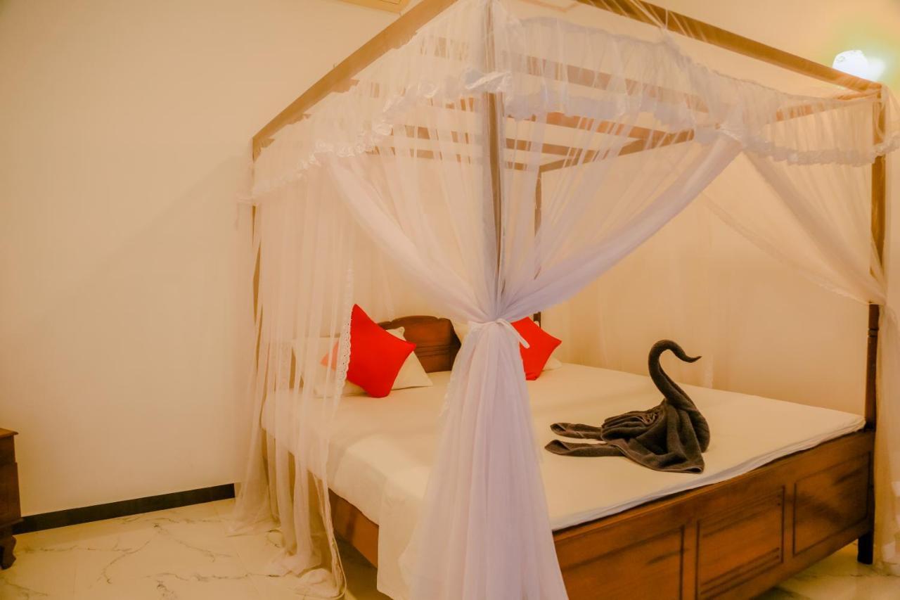 미리사 Sajana Ocean Hill B&B 외부 사진