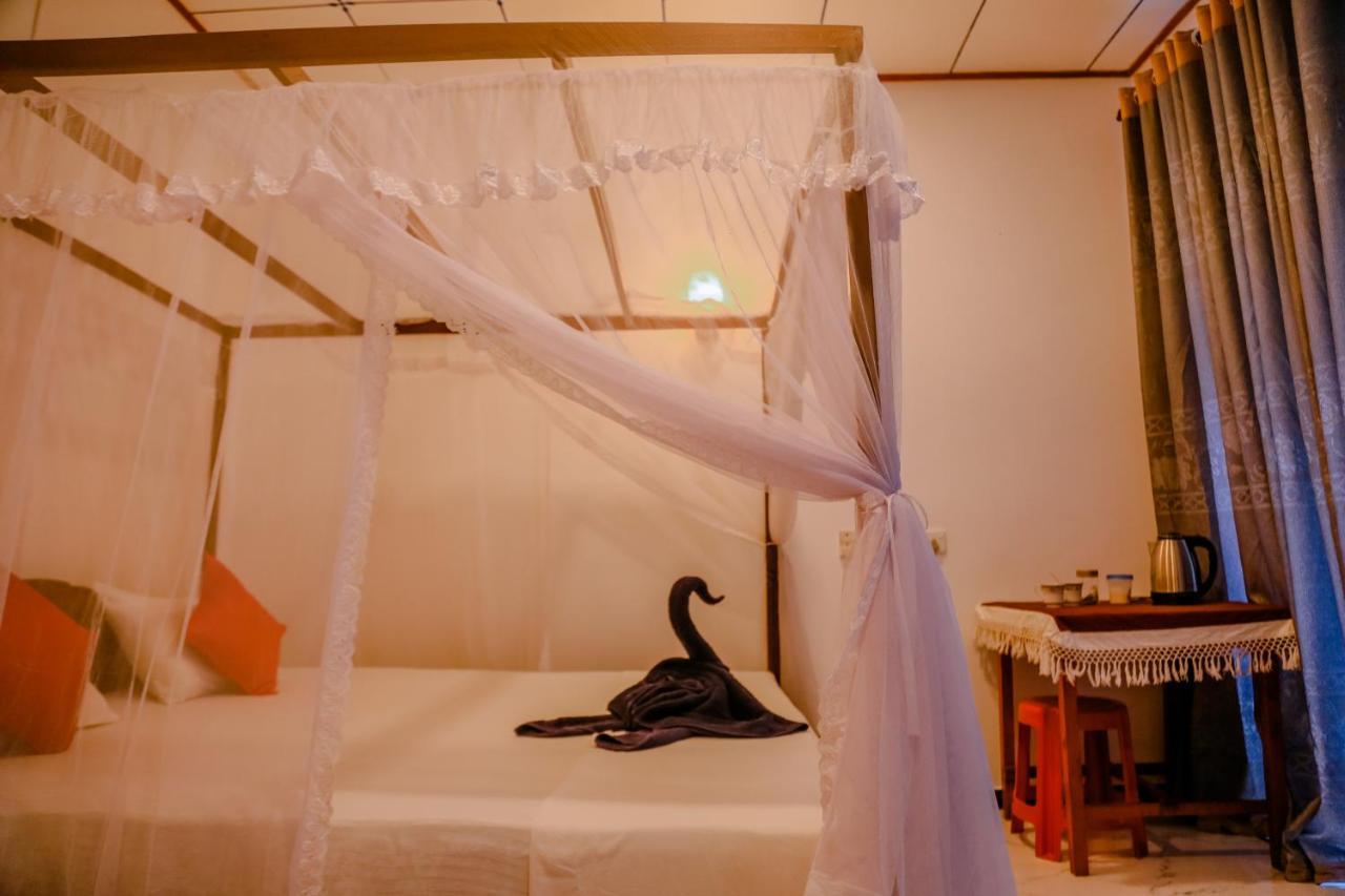 미리사 Sajana Ocean Hill B&B 외부 사진