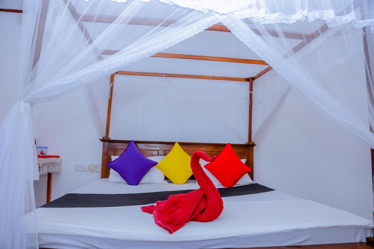 미리사 Sajana Ocean Hill B&B 외부 사진