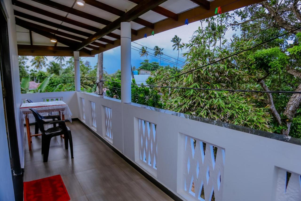 미리사 Sajana Ocean Hill B&B 외부 사진