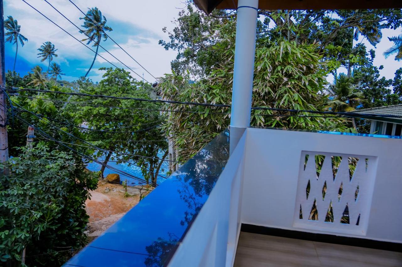 미리사 Sajana Ocean Hill B&B 외부 사진