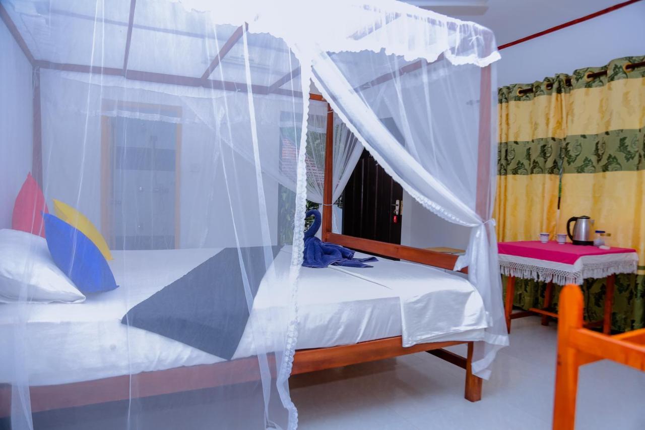 미리사 Sajana Ocean Hill B&B 외부 사진