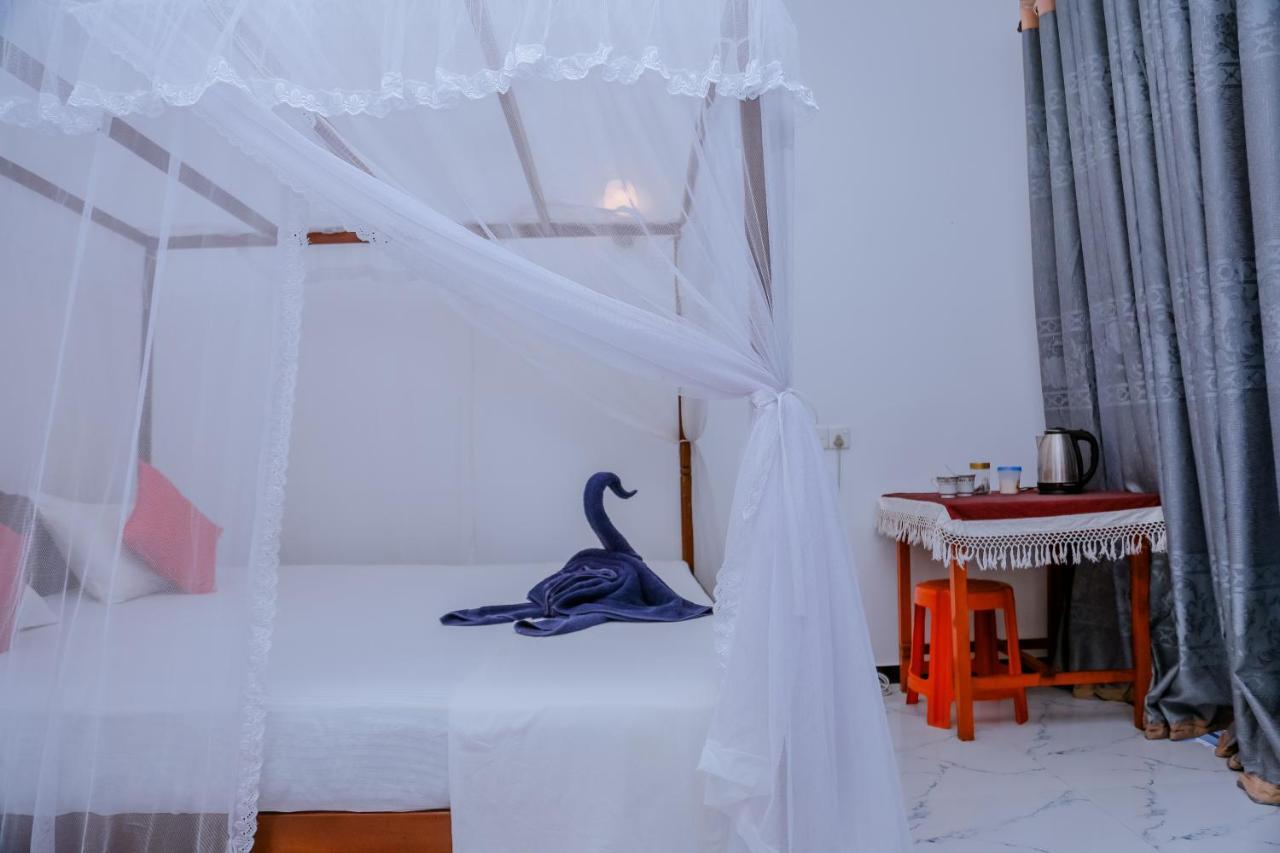 미리사 Sajana Ocean Hill B&B 외부 사진