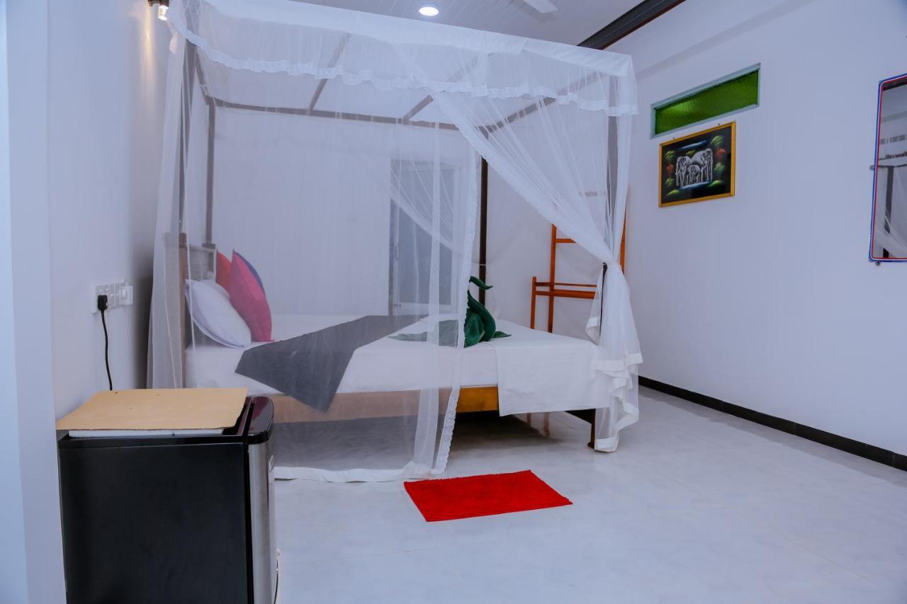 미리사 Sajana Ocean Hill B&B 외부 사진